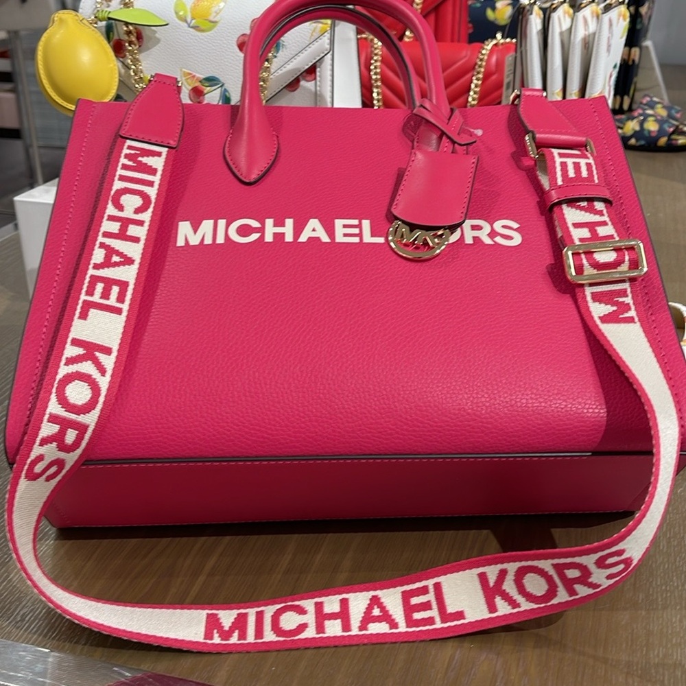 Michael Kors Mirella Medium East West Pebbled Leather Tote Shopper Bag MK EW
NWT - Picture 7 of 16